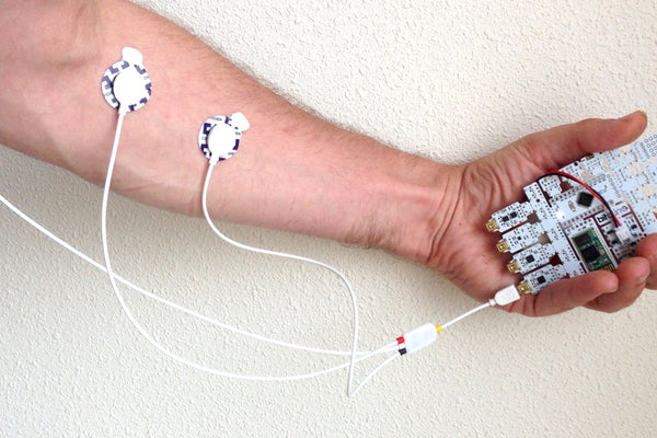 Play EMG Pong